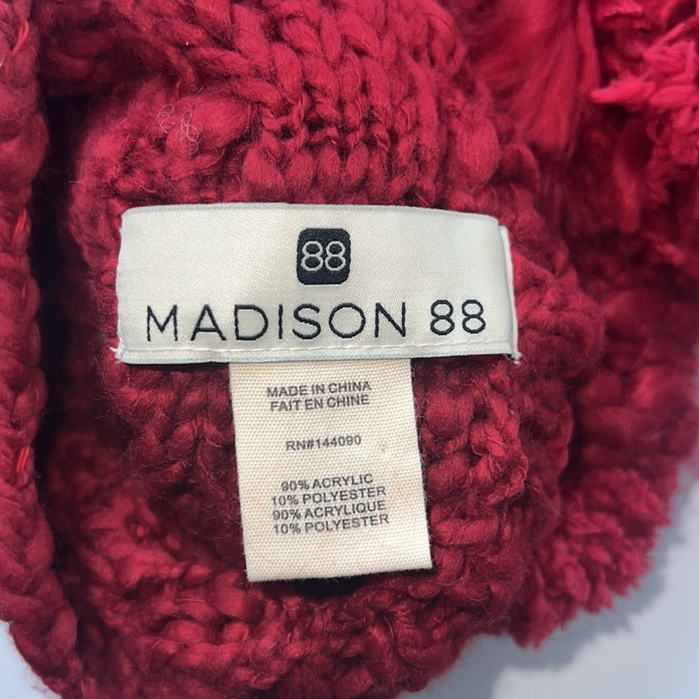 Red beanie - Picture 2 of 2